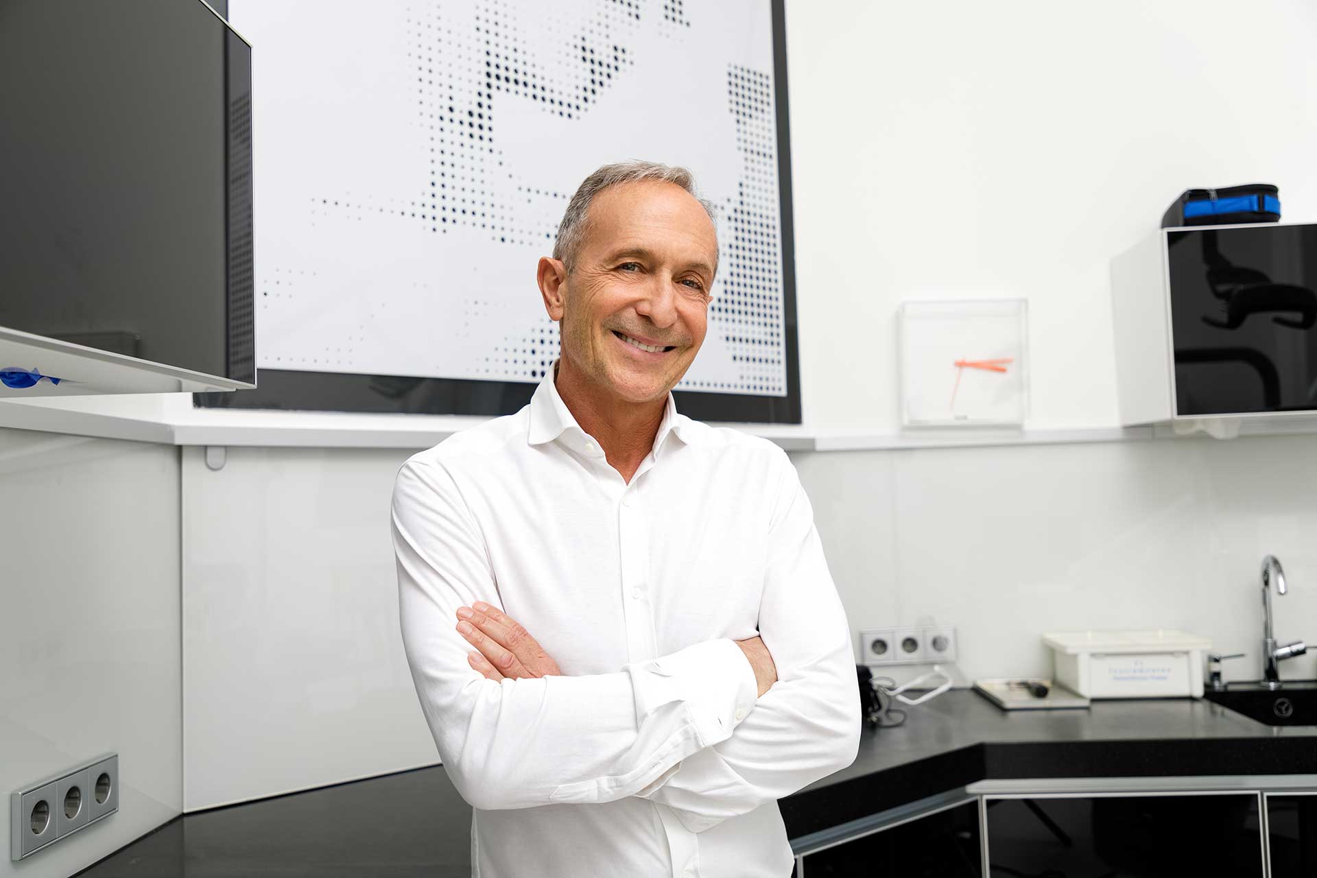 Dr. Fehér Ákos