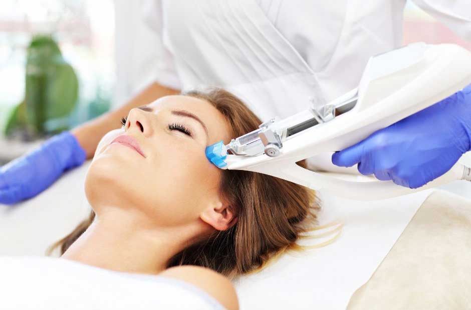 Vital Jet arcfiatalító kezelés